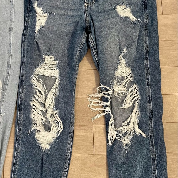 Hollister Distressed Mom Jeans size 3/26 Short Bundle - Picture 3 of 8